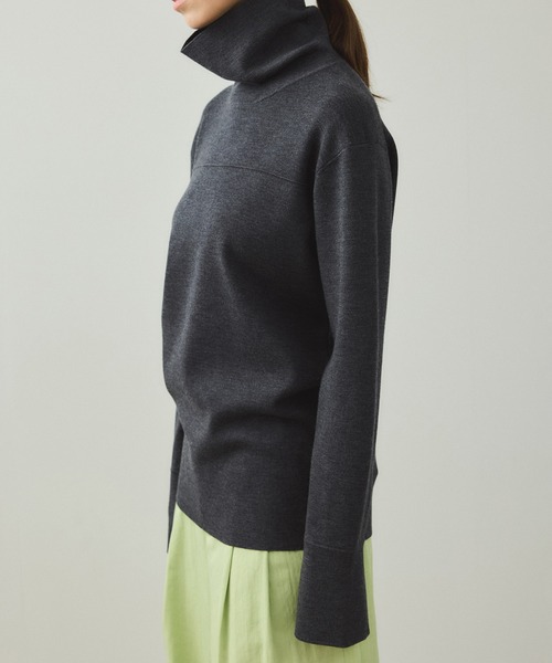 ADAM ET ROPE'（アダムエロペ）の「【EMOELLE】ウールニットトップス（ニット/セーター・レディース・グレー/オフホワイト・FREE）」の10枚目の写真