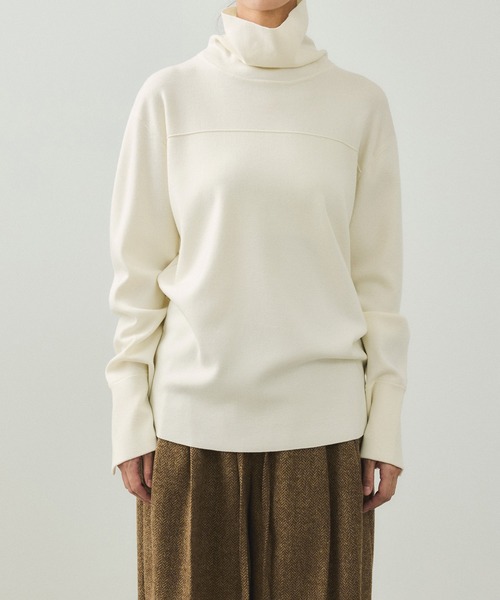 ADAM ET ROPE'（アダムエロペ）の「【EMOELLE】ウールニットトップス（ニット/セーター・レディース・グレー/オフホワイト・FREE）」の11枚目の写真