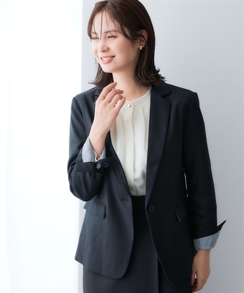 7days Life Styling(セブンデイズライフスタイリング)の「洗えるウール調ロング丈テーラードジャケット(ストライプ裏地)<大きいサイズ有>(テーラードジャケット・レディース・ブラック/ネイビー・S/M/L/LL/3L)」の2枚目の写真