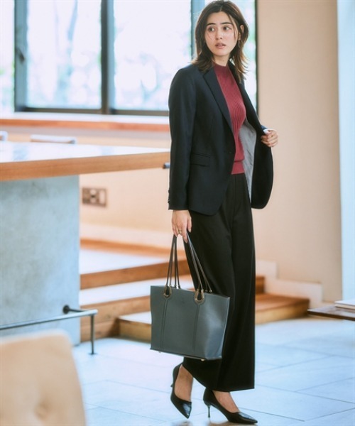 7days Life Styling(セブンデイズライフスタイリング)の「洗えるウール調ロング丈テーラードジャケット(ストライプ裏地)<大きいサイズ有>(テーラードジャケット・レディース・ブラック/ネイビー・S/M/L/LL/3L)」の6枚目の写真