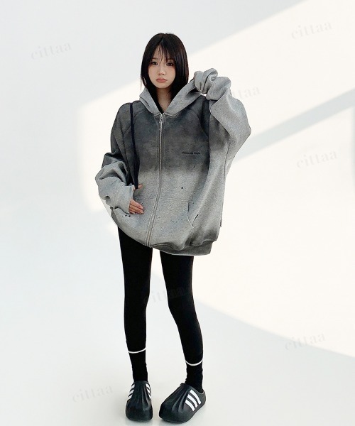 Dalfwin(ダールフィン)の「韓国ファッション ヴィンテージグラデーションジップアップパーカー(パーカー・レディース・チャコールグレー・FREE)」の11枚目の写真