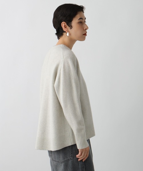 studio CLIP（スタディオクリップ）の「《ウタオ》AQUA Vネックプルオーバー（ニット/セーター・レディース・ライトブラウン/グレー/ライトベージュ・LARGE/MEDIUM）」の7枚目の写真