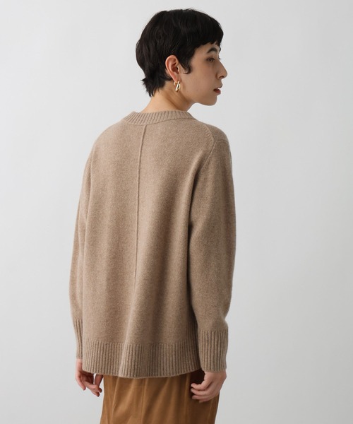 studio CLIP（スタディオクリップ）の「《ウタオ》AQUA Vネックプルオーバー（ニット/セーター・レディース・ライトブラウン/グレー/ライトベージュ・LARGE/MEDIUM）」の16枚目の写真