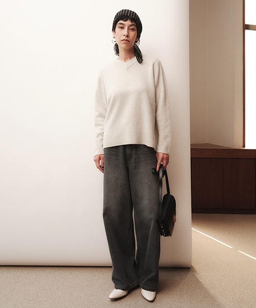 studio CLIP（スタディオクリップ）の「《ウタオ》AQUA Vネックプルオーバー（ニット/セーター・レディース・ライトブラウン/グレー/ライトベージュ・LARGE/MEDIUM）」の21枚目の写真