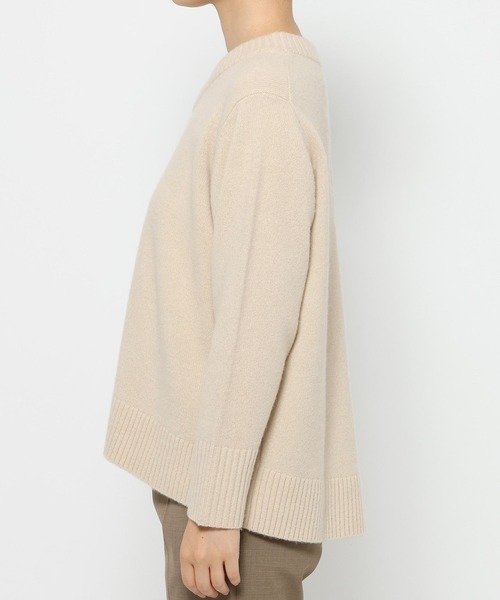 studio CLIP（スタディオクリップ）の「《ウタオ》AQUA Vネックプルオーバー（ニット/セーター・レディース・ライトブラウン/グレー/ライトベージュ・LARGE/MEDIUM）」の21枚目の写真