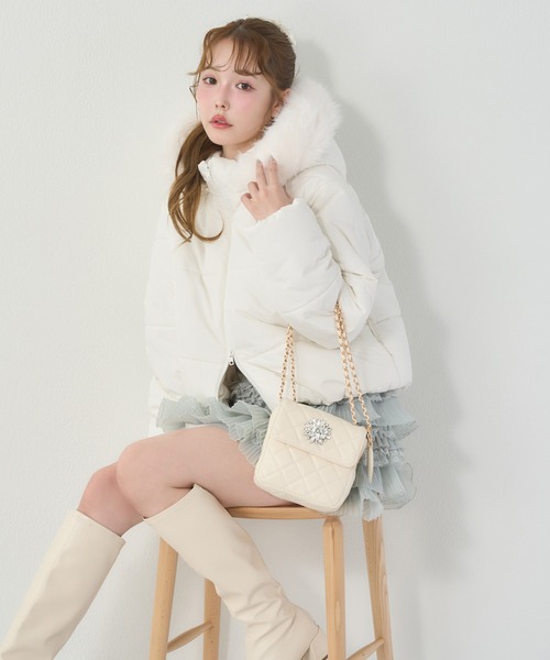 セール】【今すぐお届け可能!】フード付きショートフェイクダウン