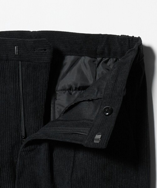 A DAY IN THE LIFE UNITED ARROWS（アデイインザライフユナイテッドアローズ）の「コーデュロイ タックスストレートパンツ ‐ウォッシャブル‐＜A DAY IN THE LIFE＞（その他パンツ・レディース・グレー系/ナチュラル/ブラック・38/40/36）」の17枚目の写真