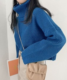 LAFFMO（ラフモ）の「ショート丈ボリュームスリーブタートルネックニット（ニット/セーター）」