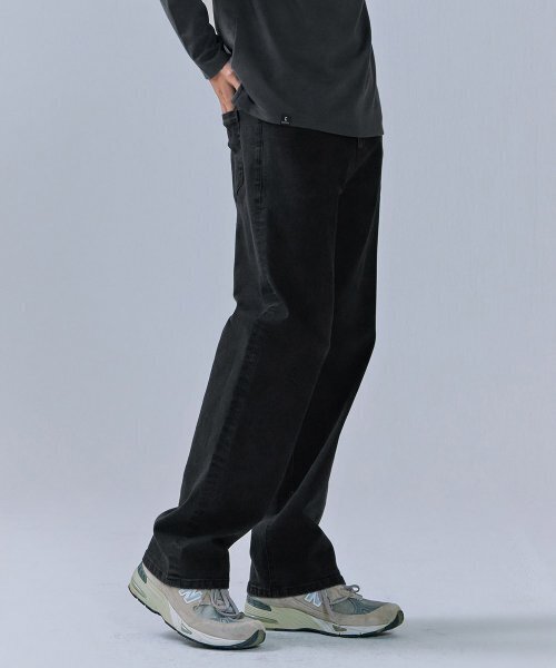 CHASECULT(チェイスカルト)の「男性 ブラック ウォッシング ワイド デニムパンツ-CERK2315B03(デニムパンツ・メンズ・ブラック・70/76/82/86)」の3枚目の写真