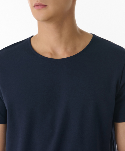 MUSINSA STANDARD（ムシンサスタンダード）の「マッスルフィットスcoopネックモーダルTシャツ[ネイビー]（Tシャツ/カットソー・メンズ・その他・SMALL/MEDIUM/LARGE/X-LARGE/XX-LARGE/XXX-LARGE）」の3枚目の写真