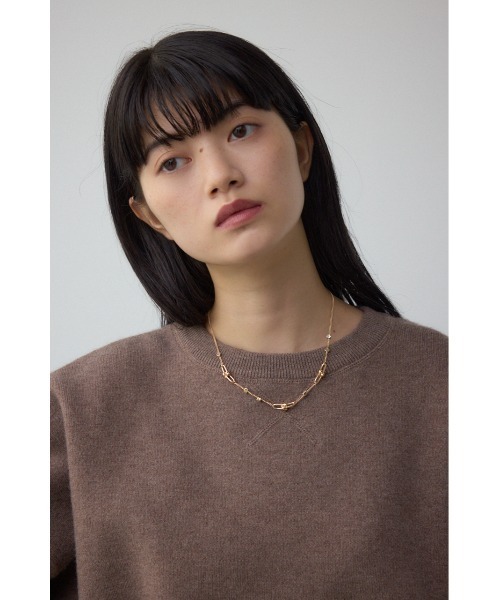 AZUL by moussy（アズールバイマウジー）の「Uチェーンラインストーンネックレス（ネックレス・レディース・シルバー/ゴールド系その他・FREE）」の9枚目の写真