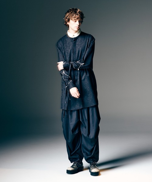 glamb（グラム）の「Crossover Tuck Pants / クロスオーバータックパンツ（その他パンツ・メンズ・インディゴブルー/ブラック・S/M/L）」の12枚目の写真