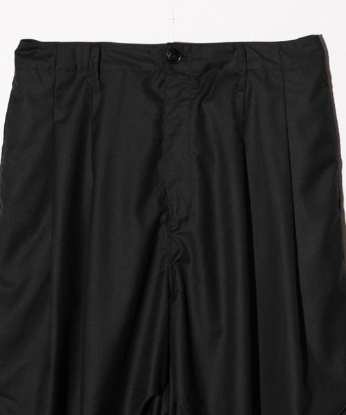 glamb（グラム）の「Crossover Tuck Pants / クロスオーバータックパンツ（その他パンツ・メンズ・インディゴブルー/ブラック・S/M/L）」の22枚目の写真