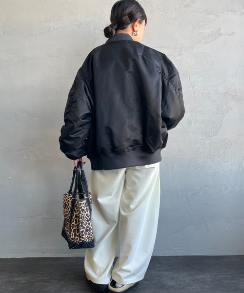 JEANS FACTORY Clothes（ジーンズファクトリークローズ）の「[Jeans Factory Clothes/ジーンズファクトリークローズ] ビッグシルエットMA-1 ミリタリージャケット（MA-1・レディース・ブラック/モスグリーン・S/M/L/XL）」の11枚目の写真