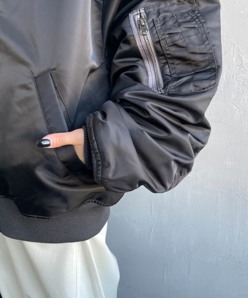 JEANS FACTORY Clothes（ジーンズファクトリークローズ）の「[Jeans Factory Clothes/ジーンズファクトリークローズ] ビッグシルエットMA-1 ミリタリージャケット（MA-1・レディース・ブラック/モスグリーン・S/M/L/XL）」の14枚目の写真