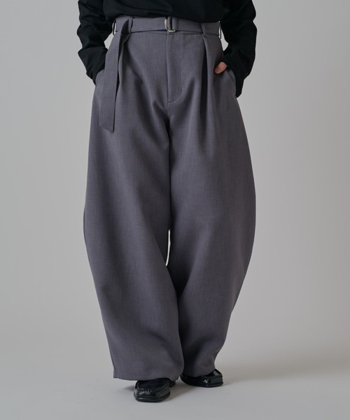 Lui's(ルイス)の「ベルテッドダブルクロスバルーンカーブスラックスパンツ(スラックス・メンズ・チャコールグレー/ブラック/グレー・S/M)」の3枚目の写真