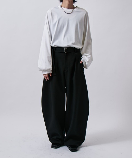 Lui's(ルイス)の「ベルテッドダブルクロスバルーンカーブスラックスパンツ(スラックス・メンズ・チャコールグレー/ブラック/グレー・S/M)」の5枚目の写真