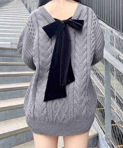 INGNI（イング）の「バックベロアリボンケーブルチュニックニット（ニット/セーター・レディース・アイボリー系3/チャコールグレー×ブラック/ワイン系4/ベージュ系2・M）」の13枚目の写真