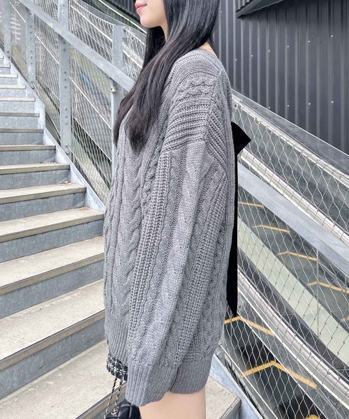 INGNI（イング）の「バックベロアリボンケーブルチュニックニット（ニット/セーター・レディース・アイボリー系3/チャコールグレー×ブラック/ワイン系4/ベージュ系2・M）」の16枚目の写真