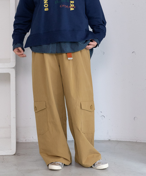 ベージュ カーゴパンツ サイドポケット付き 軽量ベージュカーゴパンツ サイドポケット付き ベージュパンツ 多機能