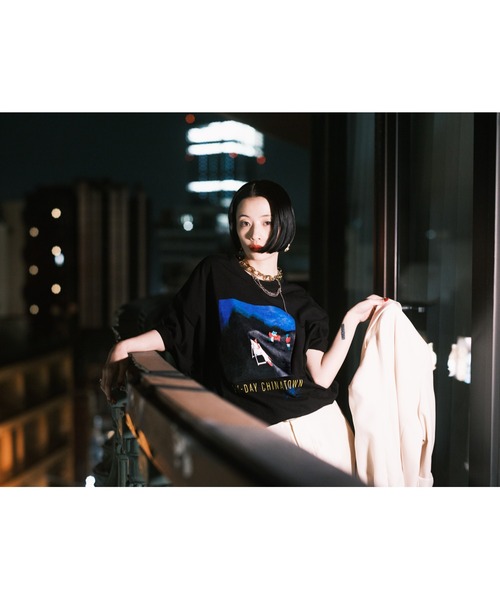 ZOZOVILLA(ゾゾヴィラ)の「【OKAMUNE ARCHIVES】Fly-Day Chinatown / Yasuha(Tシャツ/カットソー・メンズ・ブラック/ホワイト・SMALL/MEDIUM/LARGE/X-LARGE)」の10枚目の写真