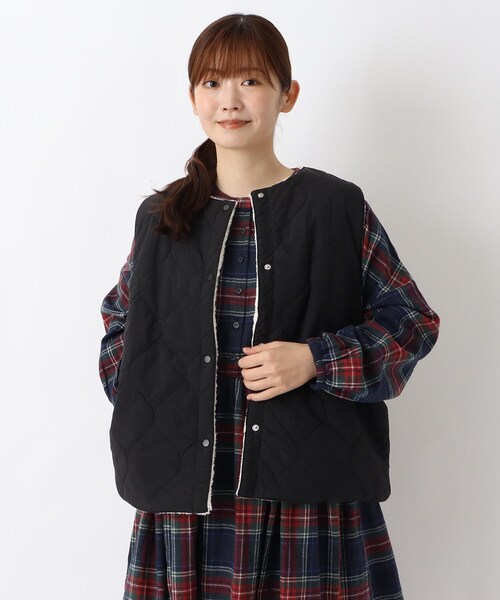 one'sterrace(ワンズテラス)の「裏シープキルティングベスト(その他アウター・レディース・ブラウン系8/ブラック系8・02)」の1枚目の写真