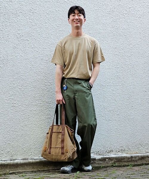 ALYSS（アリス）の「ウォッシュドワイドチノパンツ[カーキ]（その他パンツ・メンズ・その他・MEDIUM/LARGE/X-LARGE）」の8枚目の写真