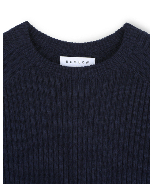 BESLOW(ビースロー)の「CASHMERE BLENDED SLIM FIT CREW NECK KNIT NAVY(ニット/セーター・メンズ・その他・SMALL/MEDIUM/LARGE/X-LARGE)」の2枚目の写真