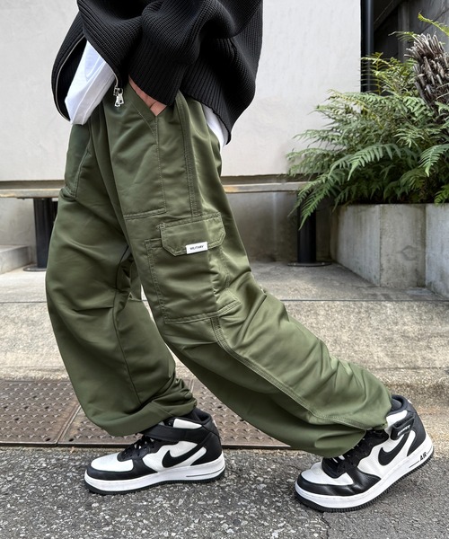 MAISON CLUB(メゾンクラブ)の「【MAISON CLUB】Basic Military CargoPants. Type M-65/M-47/Work Painter ワイドカーゴパンツ(カーゴパンツ・メンズ・ダークインディゴブルー/ブラック系7/チャコールグレー/ブラック/ブラウン系その他2/ブラック系その他5/ブラック系その他/グレー/ブラック系その他6/ブラウン/ダークグレー/ベージュ/インディゴブルー/サックスブルー/カーキ系5/グレー系その他/カーキ/カーキ系4/グレー系その他2/カーキ系/グレー系その他4/カーキ系6/ネイビー系2/ネイビー/ホワイト/ライトグレー・7/8/6/5/3/ 8/4)」の18枚目の写真