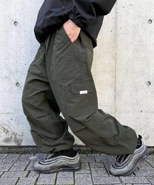 MAISON CLUB(メゾンクラブ)の「【MAISON CLUB】Basic Military CargoPants. Type M-65/M-47/Work Painter ワイドカーゴパンツ(カーゴパンツ・メンズ・ダークインディゴブルー/ブラック系7/チャコールグレー/ブラック/ブラウン系その他2/ブラック系その他5/ブラック系その他/グレー/ブラック系その他6/ブラウン/ダークグレー/ベージュ/インディゴブルー/サックスブルー/カーキ系5/グレー系その他/カーキ/カーキ系4/グレー系その他2/カーキ系/グレー系その他4/カーキ系6/ネイビー系2/ネイビー/ホワイト/ライトグレー・7/8/6/5/3/ 8/4)」の21枚目の写真