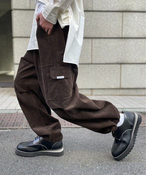 MAISON CLUB(メゾンクラブ)の「【MAISON CLUB】Basic Military CargoPants. Type M-65/M-47/Work Painter ワイドカーゴパンツ(カーゴパンツ・メンズ・ダークインディゴブルー/ブラック系7/チャコールグレー/ブラック/ブラウン系その他2/ブラック系その他5/ブラック系その他/グレー/ブラック系その他6/ブラウン/ダークグレー/ベージュ/インディゴブルー/サックスブルー/カーキ系5/グレー系その他/カーキ/カーキ系4/グレー系その他2/カーキ系/グレー系その他4/カーキ系6/ネイビー系2/ネイビー/ホワイト/ライトグレー・7/8/6/5/3/ 8/4)」の14枚目の写真