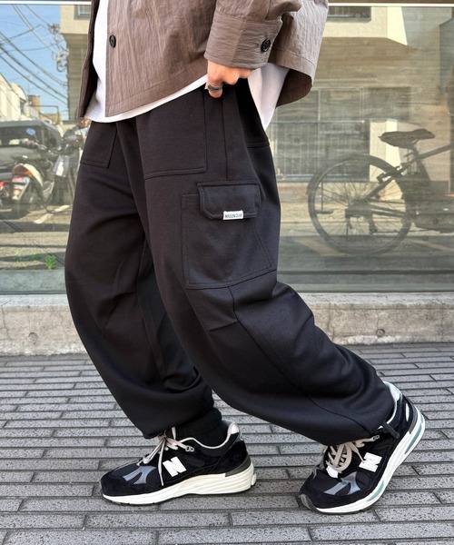 MAISON CLUB(メゾンクラブ)の「【MAISON CLUB】Basic Military CargoPants. Type M-65/M-47/Work Painter ワイドカーゴパンツ(カーゴパンツ・メンズ・ダークインディゴブルー/ブラック系7/チャコールグレー/ブラック/ブラウン系その他2/ブラック系その他5/ブラック系その他/グレー/ブラック系その他6/ブラウン/ダークグレー/ベージュ/インディゴブルー/サックスブルー/カーキ系5/グレー系その他/カーキ/カーキ系4/グレー系その他2/カーキ系/グレー系その他4/カーキ系6/ネイビー系2/ネイビー/ホワイト/ライトグレー・7/8/6/5/3/ 8/4)」の5枚目の写真