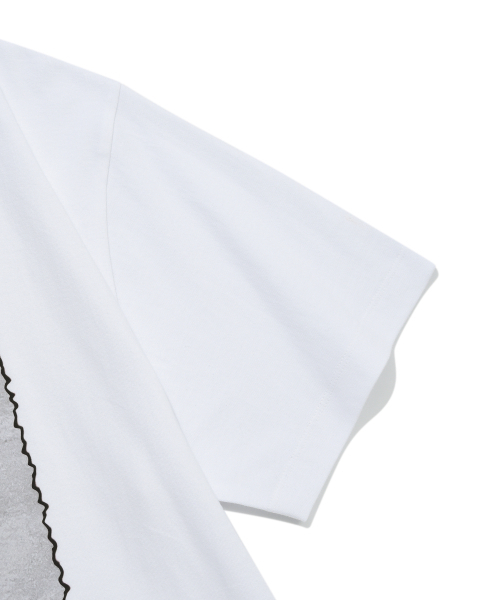 VISION STREET WEAR(ヴィジョンストリートウェア)の「VSW Body Guard Puppy T-Shirts White(Tシャツ/カットソー・レディース・その他・SMALL/X-LARGE/MEDIUM/LARGE)」の4枚目の写真