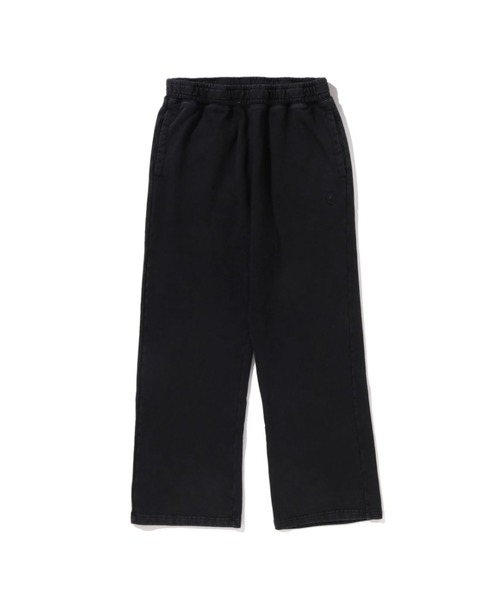 A BATHING APE(アベイシングエイプ)の「ONE POINT GARMENT DYE RELAXED FIT SWEATPANTS(スウェットパンツ・メンズ・ブラック・MEDIUM/SMALL/X-LARGE/LARGE)」の1枚目の写真