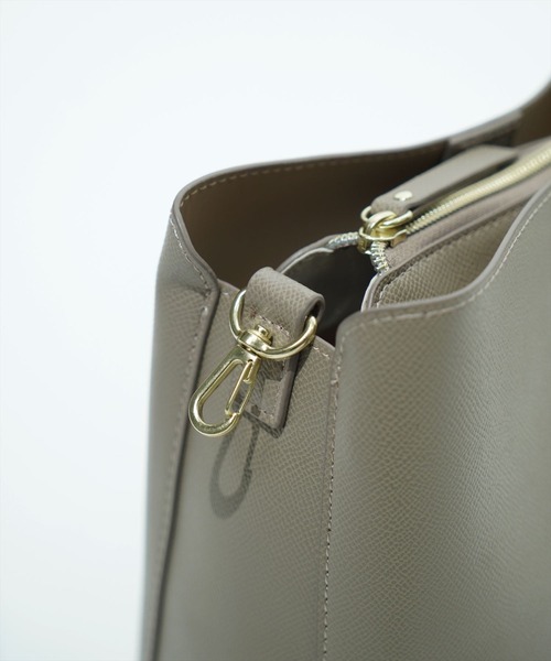 Legato Largo(レガートラルゴ)の「"02"≪Legato Largo≫たすかるっかばん 3ポケット 2WAY ショルダーバッグ(ショルダーバッグ・レディース・ライトグレー/モカ/ブラック/グレイッシュベージュ/バーガンディー・ONE SIZE)」の21枚目の写真