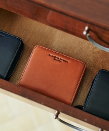 KATHARINE HAMNETT（キャサリンハムネット）の「KATHARINE HAMNETT LONDON/キャサリンハムネットロンドン BUMP ラウンド札入れ（490-52304）（財布）」