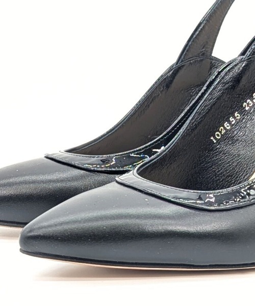 SEVEN TWELVE THIRTY(セヴントゥエルヴサーティー)の「ポインテッドバックベルトパンプス(パンプス・レディース・ブラック/ブルー/ホワイト×ブラック・23.5cm/23cm/22.5cm/22cm/24.5cm/24cm)」の12枚目の写真