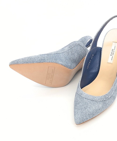 SEVEN TWELVE THIRTY(セヴントゥエルヴサーティー)の「ポインテッドバックベルトパンプス(パンプス・レディース・ブラック/ブルー/ホワイト×ブラック・23.5cm/23cm/22.5cm/22cm/24.5cm/24cm)」の16枚目の写真