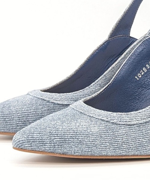 SEVEN TWELVE THIRTY(セヴントゥエルヴサーティー)の「ポインテッドバックベルトパンプス(パンプス・レディース・ブラック/ブルー/ホワイト×ブラック・23.5cm/23cm/22.5cm/22cm/24.5cm/24cm)」の17枚目の写真
