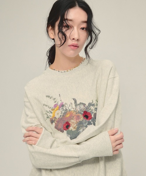 eL(エル)の「【eL】Fower Photo Sweat/641225(スウェット・レディース・ネイビー系/ホワイト系その他・FREE)」の7枚目の写真
