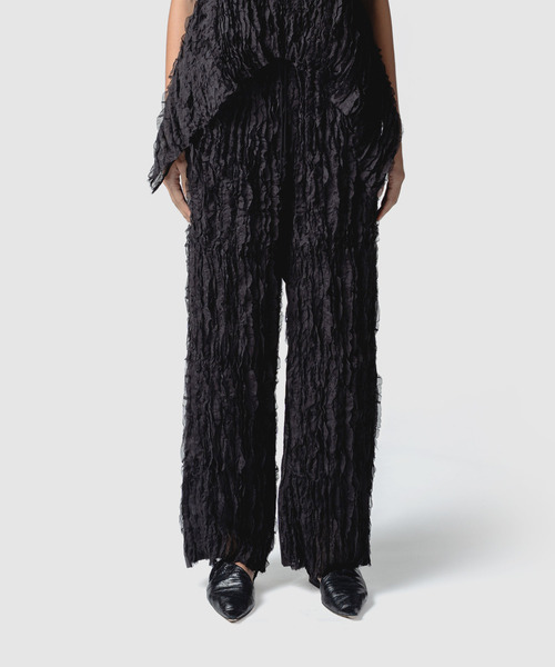 muller of yoshiokubo（ミュラーオブヨシオクボ）の「muller of yoshiokubo ミュラーオブヨシオクボ / RUFFLE CHIFFON PANTS ラッフルフリンジシフォンパンツ / MLS26410（その他パンツ・レディース・ブラック/アイボリー/ブルー・36）」の2枚目の写真