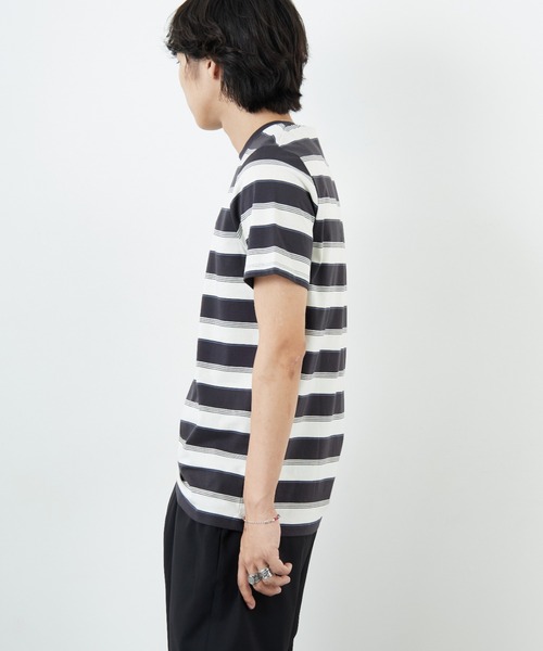 FRED PERRY（フレッドペリー）の「[FRED PERRY/フレッドペリー] ファインストライプ ワンポイントロゴ刺繍Tシャツ（Tシャツ/カットソー・レディース・グリーン/ライトグレー・L/M/S）」の19枚目の写真