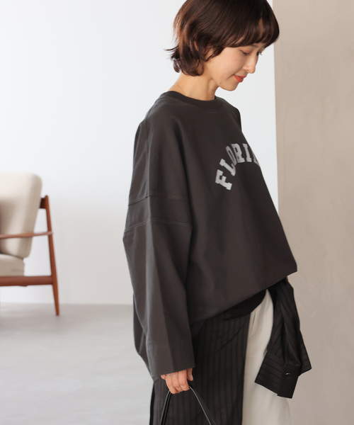Champion(チャンピオン)の「別注【Champion/チャンピオン】16s/1 Jersey L/S Bleach Wash:カットソー(Tシャツ/カットソー・レディース・ブラック系その他/ベージュ/ライトグレー・FREE)」の9枚目の写真