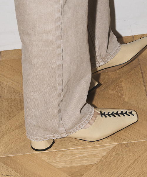 GRISE（グリーズ）の「《追加》GRISE4cmレザーBRAIDEDパンプス（パンプス・レディース・ブラック/ベージュ/ゴールド・22cm/22.5cm/23cm/23.5cm/24cm/24.5cm/25cm）」の6枚目の写真