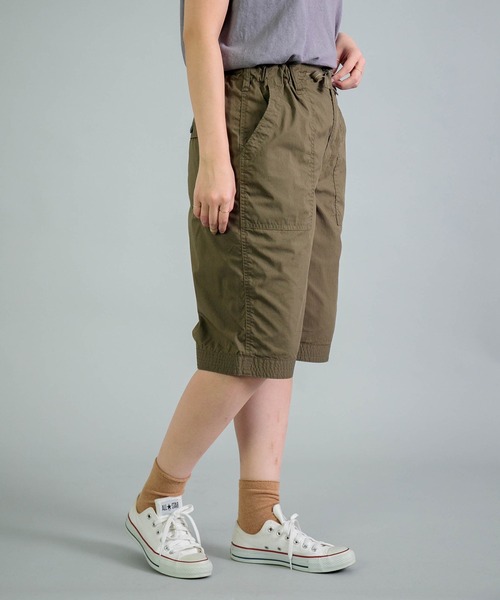 OMNIGOD（オムニゴッド）の「[OMNIGOD womens / オムニゴッド] NCウェザー イージーベーカーショートパンツ（その他パンツ・レディース・オリーブ/ベージュ・1）」の3枚目の写真