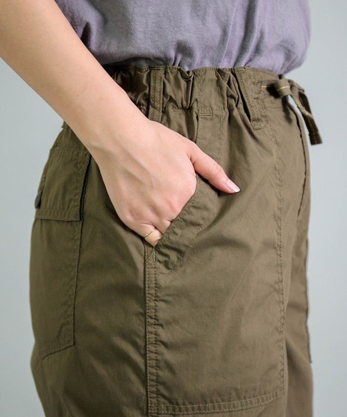 OMNIGOD（オムニゴッド）の「[OMNIGOD womens / オムニゴッド] NCウェザー イージーベーカーショートパンツ（その他パンツ・レディース・オリーブ/ベージュ・1）」の18枚目の写真