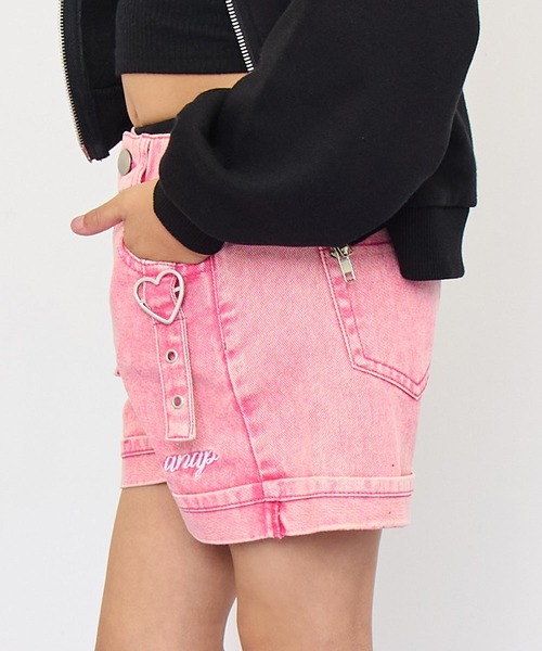 ANAP kids(アナップキッズ)の「ハートバックルデニムショートパンツ(その他パンツ・キッズ・ブラック/ブルー/ピンク・130/120/110)」の15枚目の写真