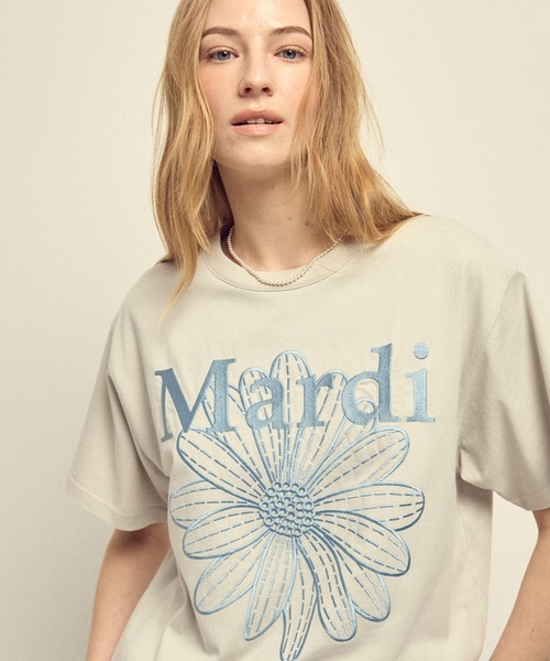 日本限定カラー】TSHIRT FLOWERMARDI NEEDLEWORK / Tシャツ フラワー