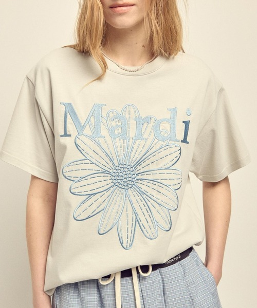 Mardi Mercredi(マルディメクルディ)の「【日本限定カラー】TSHIRT FLOWERMARDI NEEDLEWORK / Tシャツ フラワーマルディ ニードル ワーク(Tシャツ/カットソー・レディース・ホワイト×ネイビー/ネイビー×ホワイト/ライトグレー/ライトベージュ/クリーム/グレー×ピンク/ブルー/グレー系その他・FREE)」の18枚目の写真