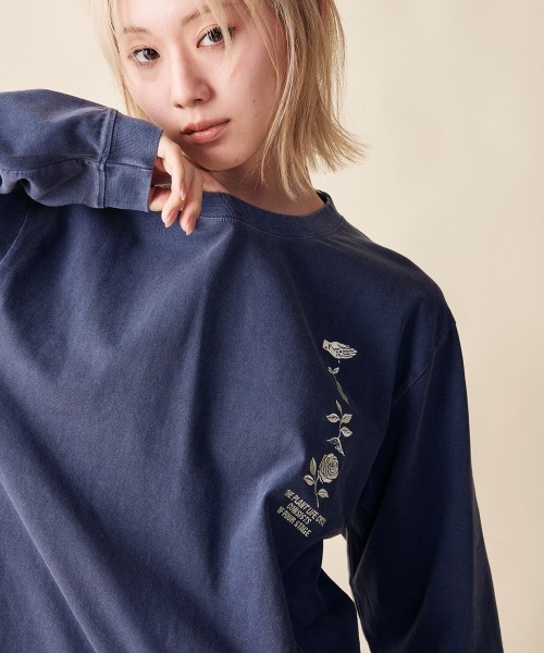 rehacer(レアセル)の「rehacer : Flower Cycle Vintage L/ST-Shirt / フラワーサイクルヴィンテージ ロングスリーブ T shirt(Tシャツ/カットソー・レディース・スミクロ/ネイビー/ホワイト・MEDIUM/SMALL)」の1枚目の写真
